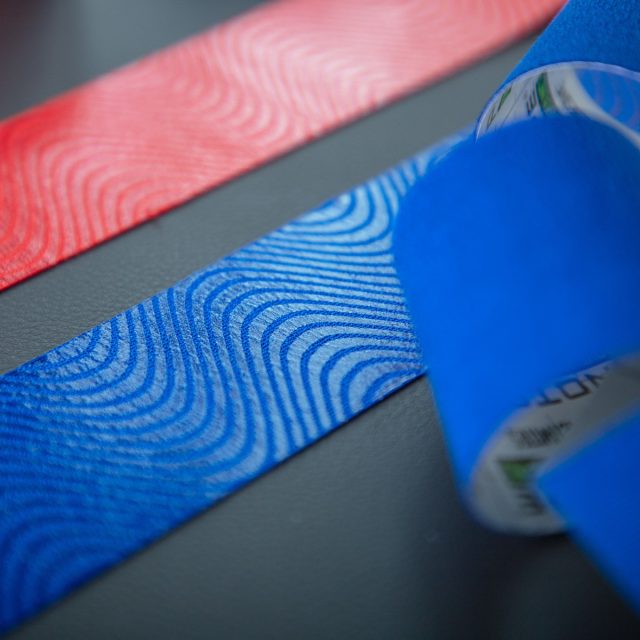 Pino Tape Sport – Kineziologický tejp 5 cm x 5 m - rôzne farby - Bodky