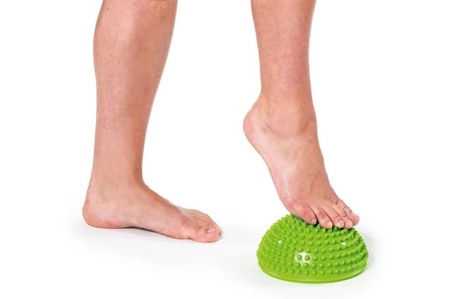 Balančná podložka ježko Ø 16 cm - Čierna
