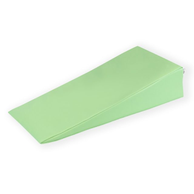 Akito polohovací klin – premium – 54 x 22 x 12 cm - Pistáciová