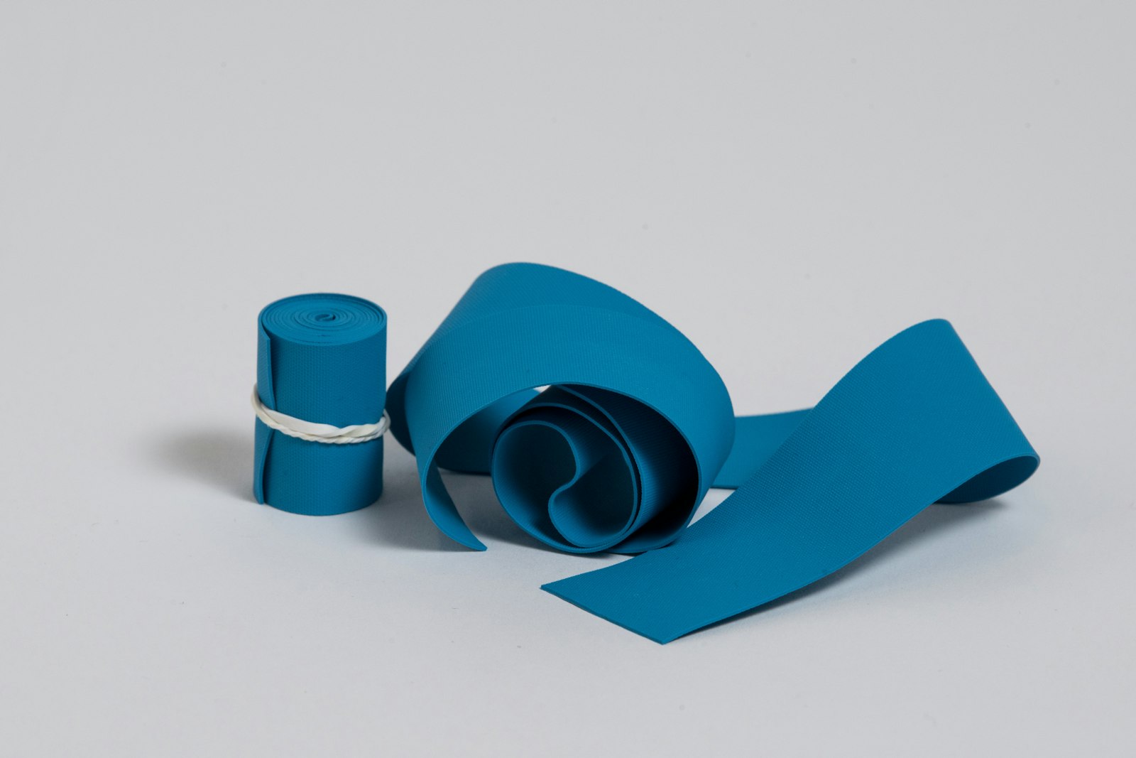 Kineziotape: Ako nalepiť + kompletný sprievodca aplikáciami